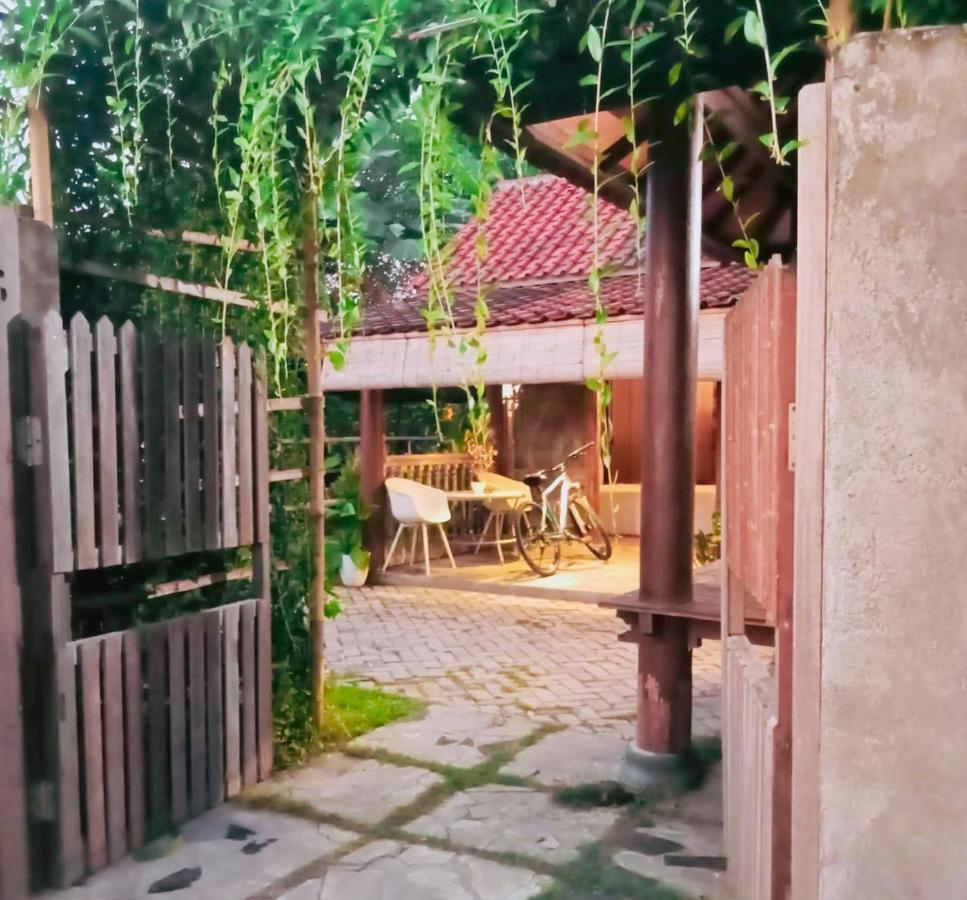 Al-Shifa Healing House Lombok Hotel Gili Air Exterior photo